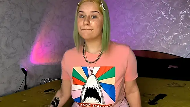 NeonNectar  online show from 10/07/25, 01:52