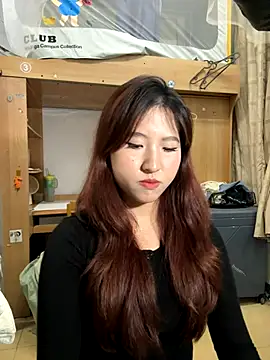 Snapshot of ououlovelove chatting on 11/06/25, 01:56 ououlovelove online show from 11/06/25, 01:56