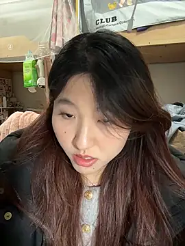 Snapshot of ououlovelove chatting on 02/08/26, 04:10 ououlovelove online show from 02/08/26, 04:10