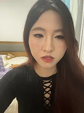 Snapshot of ououlovelove chatting on 02/19/26, 02:13 ououlovelove online show from 02/19/26, 02:13