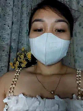 Snapshot of Laurie369 chatting on 09/09/25, 04:06 Laurie369 online show from 09/09/25, 04:06