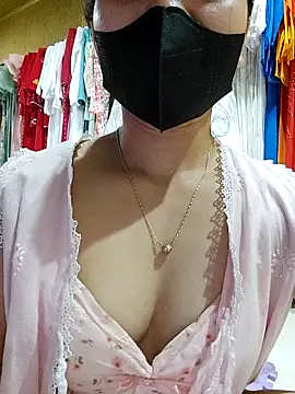 Laurie369 online show from 09/12/25, 05:51