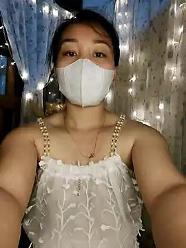 Snapshot of Laurie369 chatting on 09/16/25, 03:57 Laurie369 online show from 09/16/25, 03:57