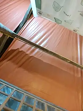 Snapshot of Laurie369 chatting on 09/21/25, 03:46 Laurie369 online show from 09/21/25, 03:46