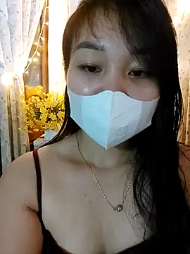 Snapshot of Laurie369 chatting on 10/01/25, 04:02 Laurie369 online show from 10/01/25, 04:02