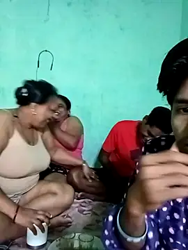 LoveOnStream online show from 11/01/25, 01:51