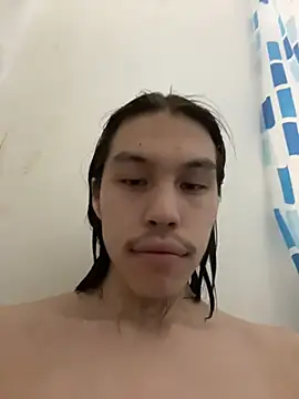 Snapshot of heytherepeoples717 chatting on 03/09/26, 01:31 heytherepeoples717 online show from 03/09/26, 01:31