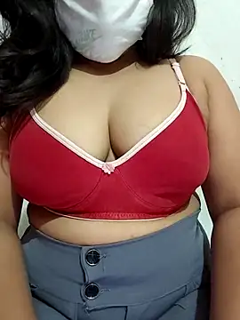 Snapshot of Sakshi4u chatting on 11/25/25, 06:57 Sakshi4u online show from 11/25/25, 06:57