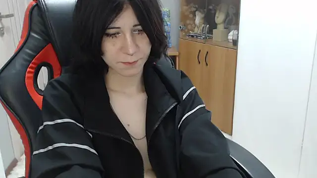 TinaQuiin online show from 09/27/25, 08:08