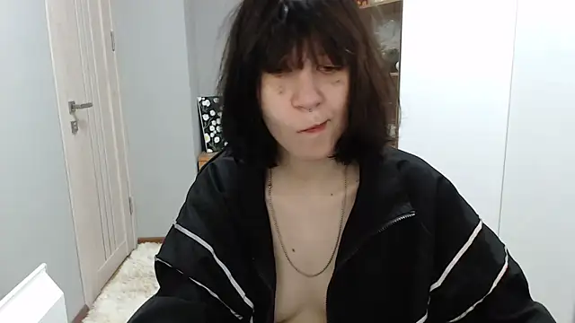 TinaQuiin online show from 10/22/25, 08:03