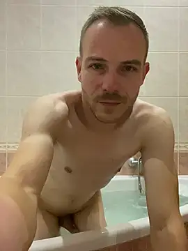 Snapshot of Skinny0150 chatting on 01/16/26, 08:02 Skinny0150 online show from 01/16/26, 08:02