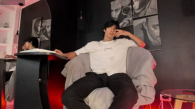 Snapshot of jett_savage chatting on 09/14/25, 10:53 jett savage online show from 09/14/25, 10:53