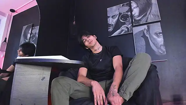 Snapshot of jett_savage chatting on 09/26/25, 01:26 jett savage online show from 09/26/25, 01:26