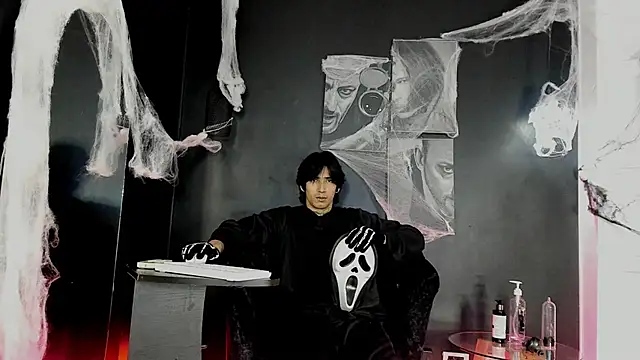 Snapshot of jett_savage chatting on 10/10/25, 02:05 jett savage online show from 10/10/25, 02:05