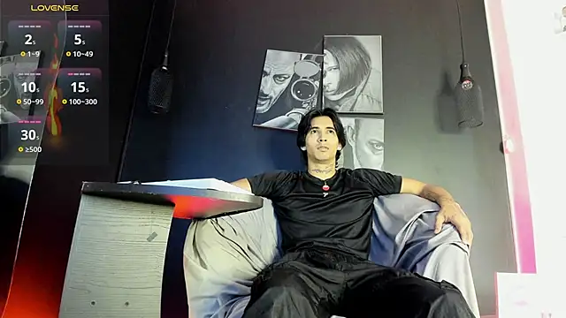 Snapshot of jett_savage chatting on 11/07/25, 04:18 jett savage online show from 11/07/25, 04:18