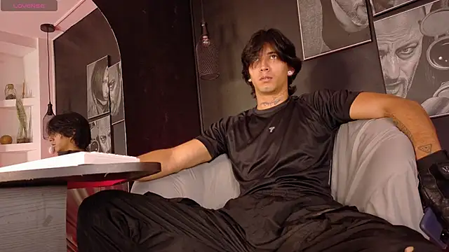 Snapshot of jett_savage chatting on 12/01/25, 01:16 jett savage online show from 12/01/25, 01:16