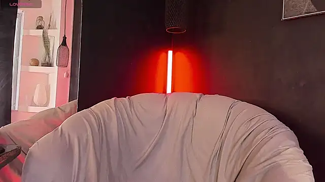 Snapshot of jett_savage chatting on 12/05/25, 02:36 jett savage online show from 12/05/25, 02:36