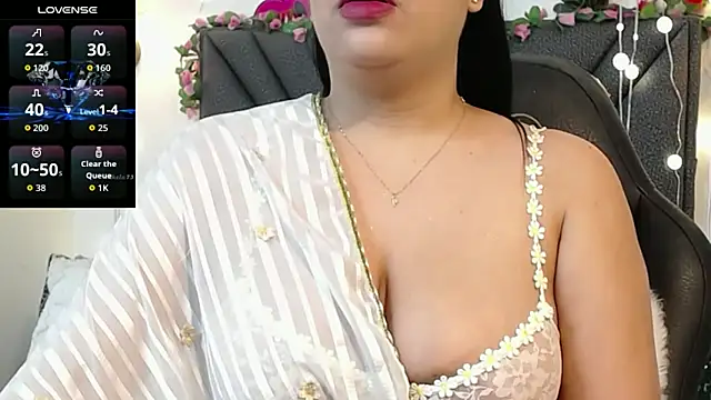 Snapshot of IndraKaur_ chatting on 07/31/26, 12:15 IndraKaur online show from 07/31/26, 12:15
