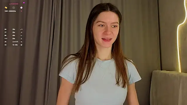 MinaMancilla online show from 11/17/25, 04:29