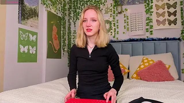 Snapshot of EmmaNovak chatting on 01/09/26, 11:46 EmmaNovak online show from 01/09/26, 11:46