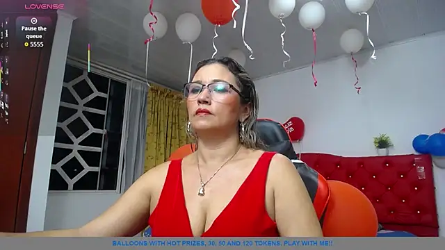 noelia milf19 online show from 02/19/26, 01:45