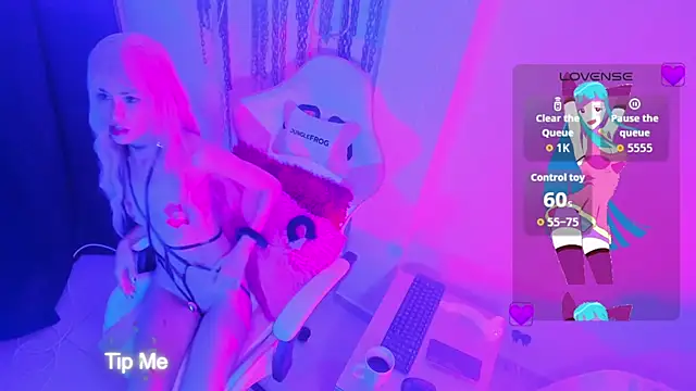 Snapshot of cherry_moon1 chatting on 03/04/26, 12:11 cherry moon1 online show from 03/04/26, 12:11