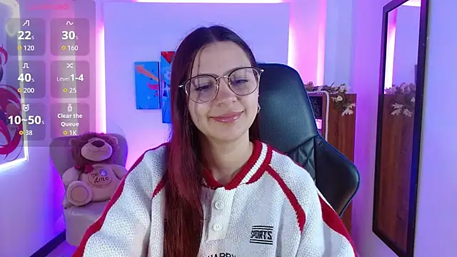 Snapshot of AlanaGarcia19 chatting on 12/01/25, 11:59 AlanaGarcia19 online show from 12/01/25, 11:59