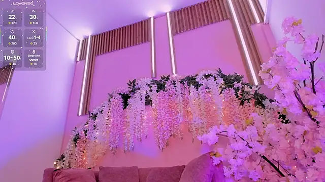 ThiccyLexxy online show from 11/25/25, 12:05