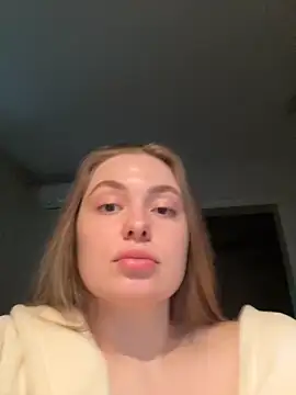 DeniMilkyyyyy online show from 10/15/25, 04:29