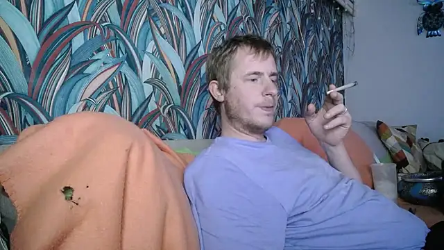 Snapshot of gaydavid chatting on 09/11/25, 09:15 gaydavid online show from 09/11/25, 09:15