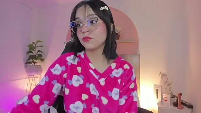 Clara Luu online show from 02/08/26, 02:59