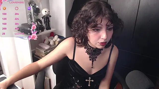BiiHoney online show from 06/18/26, 03:40
