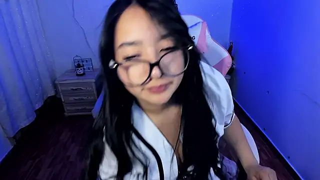 pretti scarlett online show from 10/22/25, 11:32