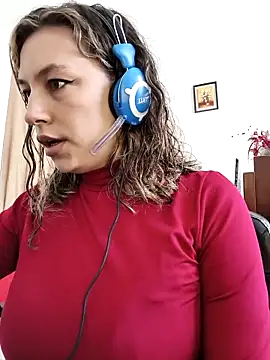 Snapshot of AlanaDesire chatting on 10/04/25, 07:12 AlanaDesire online show from 10/04/25, 07:12