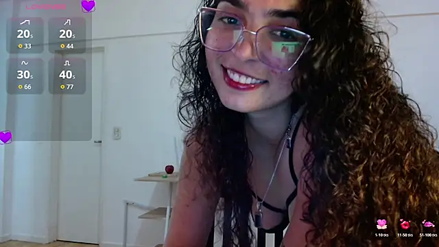 Snapshot of Ariagal chatting on 11/24/25, 11:26 Ariagal online show from 11/24/25, 11:26