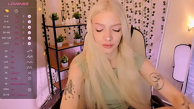 AnyaTaylor  online show from 06/17/26, 02:14