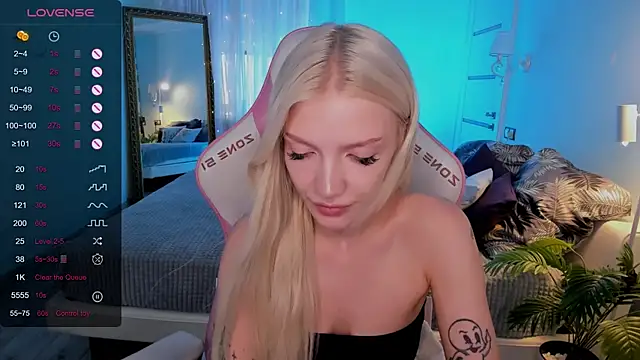 AnyaTaylor  online show from 06/25/26, 08:08