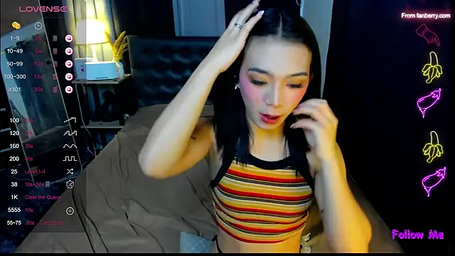 Snapshot of bellamoonlightX chatting on 05/08/26, 07:46 bellamoonlightX online show from 05/08/26, 07:46