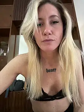 caritadeangellll online show from 09/13/25, 06:40