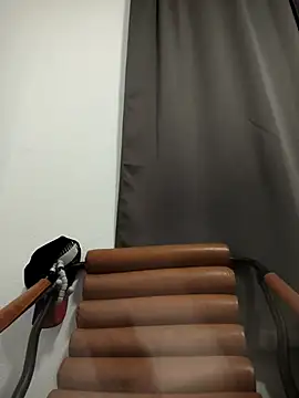 ernin2865 online show from 10/31/25, 09:54