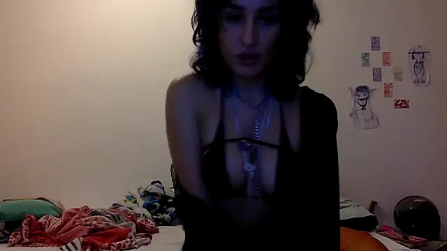 Snapshot of kendrafarq chatting on 03/02/26, 08:10 kendrafarq online show from 03/02/26, 08:10