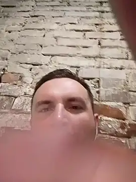 Snapshot of Ivandovxxxl_1010 chatting on 09/13/25, 01:27 Ivandovxxxl 1010 online show from 09/13/25, 01:27