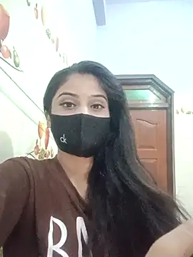 Snapshot of Hot-Soniya733 chatting on 10/27/25, 04:33 Hot-Soniya733 online show from 10/27/25, 04:33