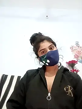 Snapshot of Hot-Soniya733 chatting on 01/08/26, 11:34 Hot-Soniya733 online show from 01/08/26, 11:34