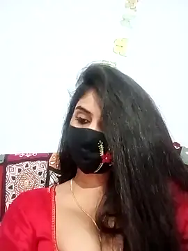 Snapshot of Hot-Soniya733 chatting on 02/05/26, 01:05 Hot-Soniya733 online show from 02/05/26, 01:05