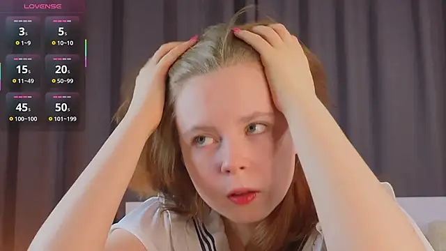 JulietteRain online show from 11/08/25, 04:07