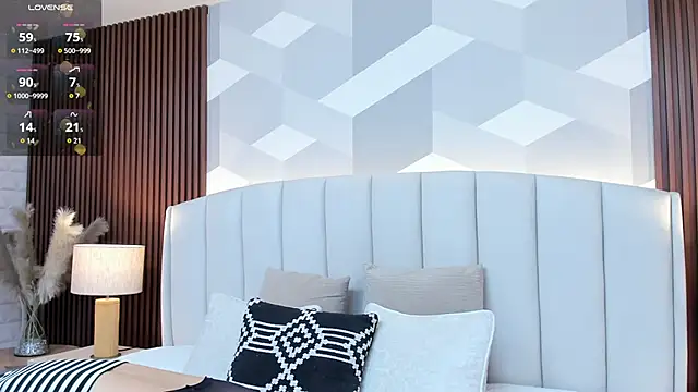 Mommy Naughty online show from 10/24/25, 11:28