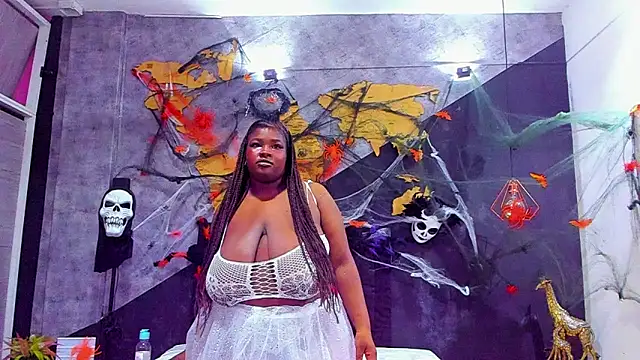 Maiam  Rossi online show from 10/31/25, 01:12