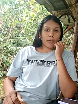 Snapshot of burbuja02 chatting on 01/05/26, 07:06 burbuja02 online show from 01/05/26, 07:06