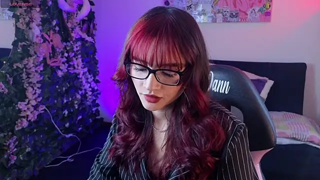 MiaVelvetDoll online show from 04/29/26, 02:43